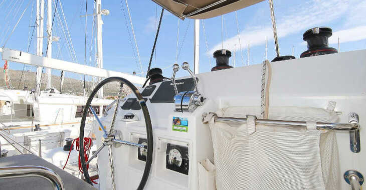 Louer catamaran à Trogir (ACI marina) - Lagoon 400 S2 - 4 + 2 cab.