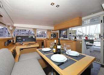 Louer catamaran à Trogir (ACI marina) - Lagoon 400 S2 - 4 + 2 cab.