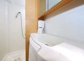 Louer catamaran à Trogir (ACI marina) - Lagoon 400 S2 - 4 + 2 cab.