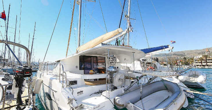 Rent a catamaran in ACI Marina Vodice - Lipari 41