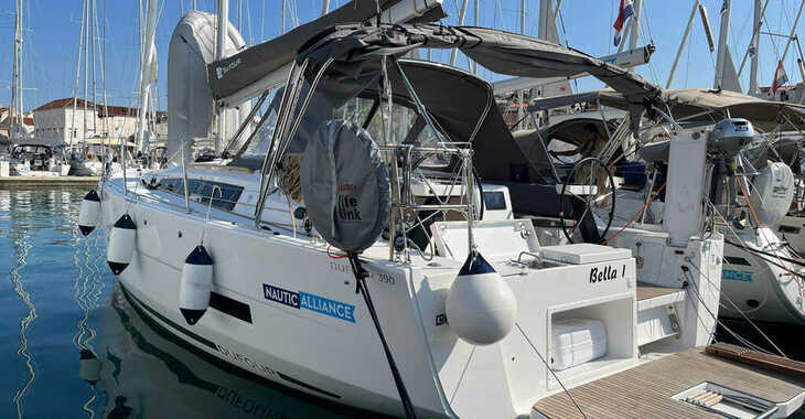 Chartern Sie segelboot in Marina Kornati - Dufour 390
