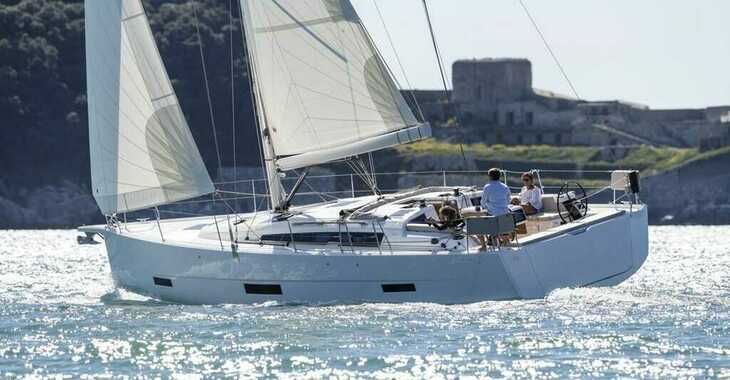 Rent a sailboat in ACI Jezera - Dufour 430
