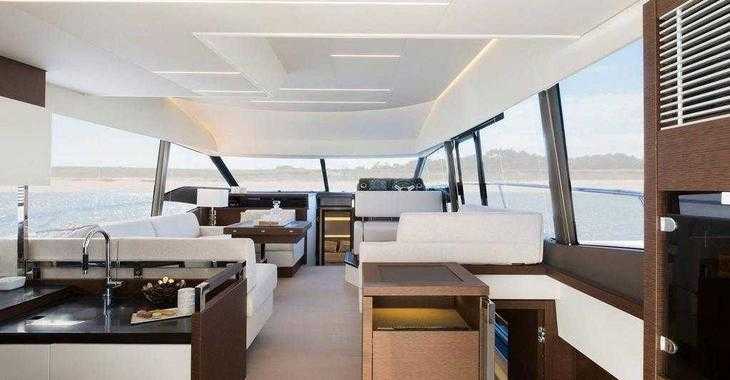 Rent a yacht in Marina Kastela - Prestige 520 Flybridge