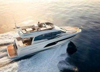 Chartern Sie yacht in Marina Kastela - Prestige 520 Flybridge