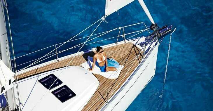 Rent a sailboat in Club Marina - Bavaria Cruiser 46 - 4 cab.
