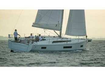 Rent a sailboat in Marina Frapa - Oceanis 40.1