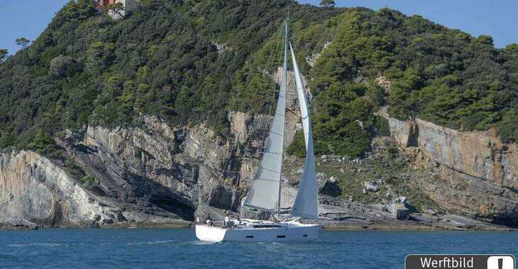 Rent a sailboat in Veruda - Dufour 430