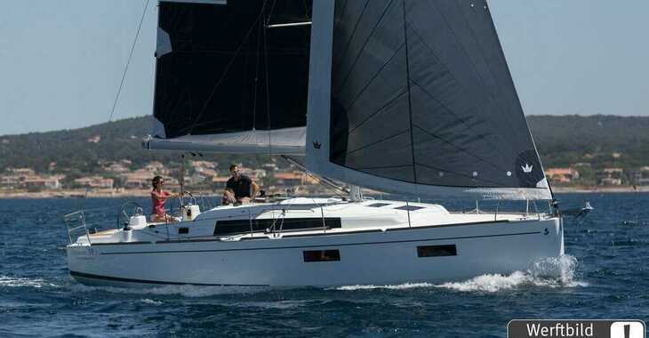 Rent a sailboat in Marina Frapa - Oceanis 38.1.2