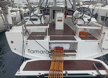 Chartern Sie segelboot in Marina Frapa - Oceanis 38.1.2