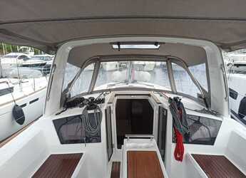 Chartern Sie segelboot in Marina Frapa - Oceanis 38.1.2
