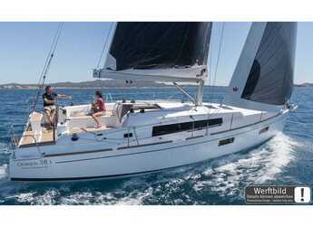 Chartern Sie segelboot in Marina Frapa - Oceanis 38.1.2