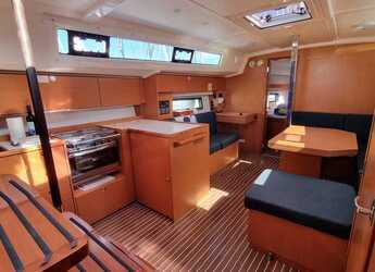 Chartern Sie segelboot in Trogir (ACI marina) - Bavaria C42