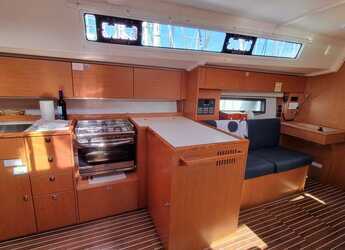 Chartern Sie segelboot in Trogir (ACI marina) - Bavaria C42