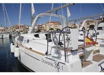 Rent a sailboat in Club Nautic Cambrils - Oceanis 35.1