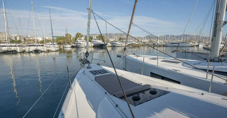 Rent a sailboat in Nidri Marine - Jeanneau 54