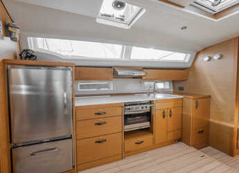 Rent a sailboat in Nidri Marine - Jeanneau 54