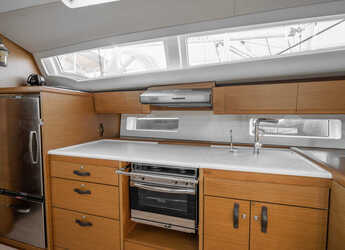Rent a sailboat in Nidri Marine - Jeanneau 54