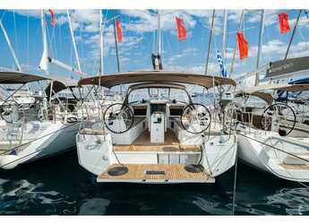 Rent a sailboat in Lavrion Marina - Sun Odyssey 410