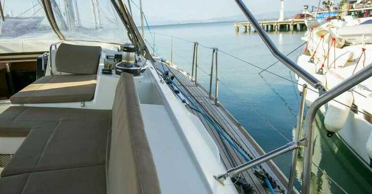 Rent a sailboat in Alimos Marina - Jeanneau 57