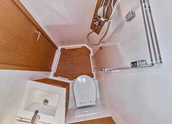 Alquilar velero en ACI Marina Split - First 44