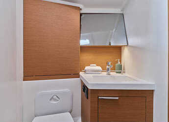 Alquilar velero en ACI Marina Split - First 44