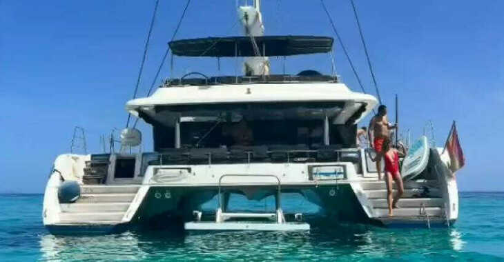 Chartern Sie katamaran in Marina Ibiza - Lagoon 620
