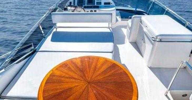 Louer yacht à Flisvos  Marina - Uniesse 55