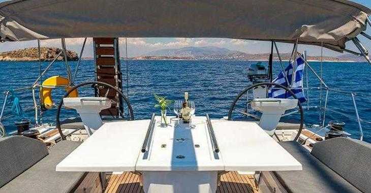 Rent a sailboat in Parikia Port - Oceanis 51.1