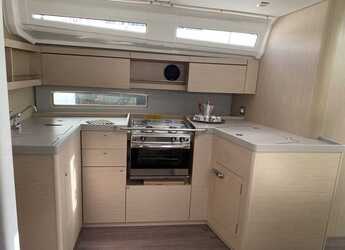 Louer voilier à Cala dei Sardi - Oceanis 40.1 (3cab)