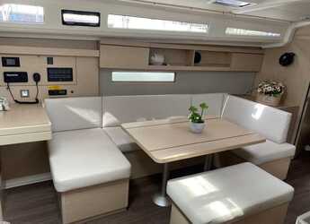 Louer voilier à Cala dei Sardi - Oceanis 40.1 (3cab)