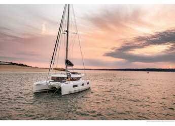 Rent a catamaran in Cala dei Sardi - Lagoon 46 