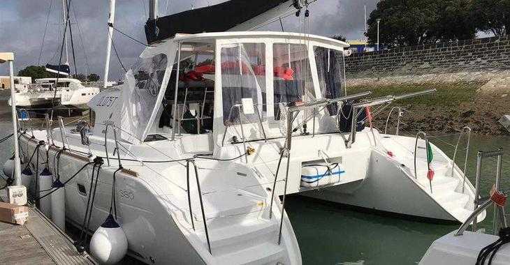 Alquilar catamarán en Marina Cala de Medici - Lagoon 380