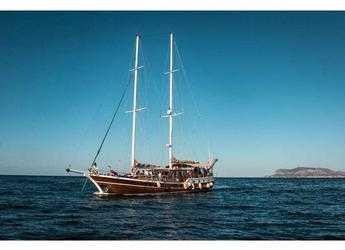 Rent a schooner in Marina Lipari  - Donna Marisa (ex Lady C)