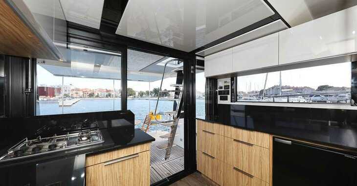 Rent a yacht in Marina Mandalina - Seamaster 45