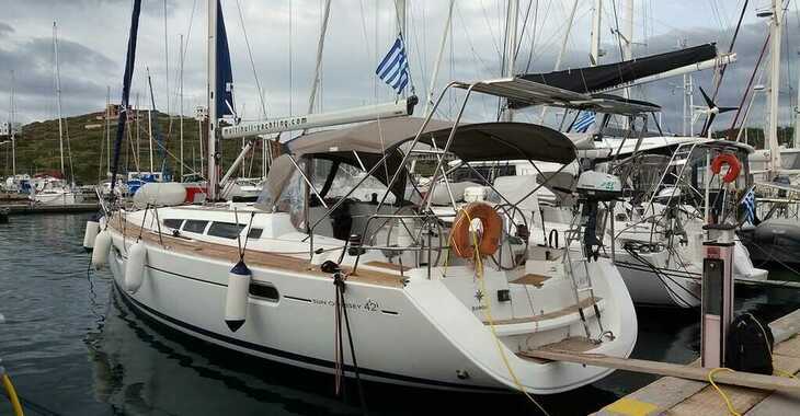 Rent a sailboat in Volos - Sun Odyssey 42i