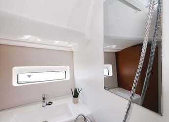 Rent a sailboat in Jezera ACI Marina - Sun Odyssey 490 - 5 cab.