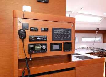 Rent a sailboat in Jezera ACI Marina - Sun Odyssey 490 - 5 cab.