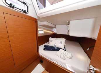 Rent a sailboat in Jezera ACI Marina - Sun Odyssey 490 - 5 cab.