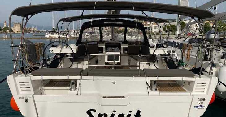 Chartern Sie segelboot in SCT Marina Trogir - Dufour 470 - 3 cab.