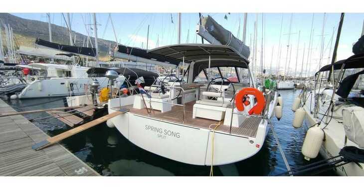 Rent a sailboat in Marina Kastela - Oceanis 54