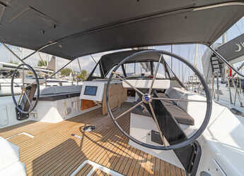 Chartern Sie segelboot in Volos - Dufour 430