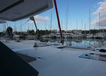 Rent a catamaran in Alimos Marina - Leopard 45