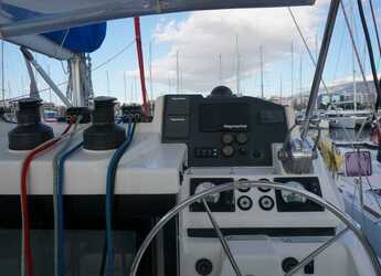 Rent a catamaran in Alimos Marina - Leopard 45