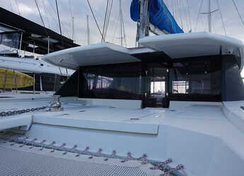 Rent a catamaran in Alimos Marina - Leopard 45