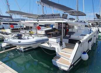 Rent a catamaran in Marina Baotić - Elba 45