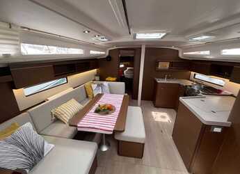 Chartern Sie segelboot in ACI Marina Split - Oceanis 40.1