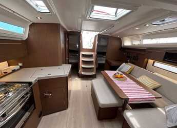 Chartern Sie segelboot in ACI Marina Split - Oceanis 40.1