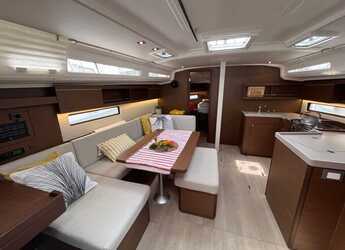 Chartern Sie segelboot in ACI Marina Split - Oceanis 40.1