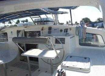 Rent a catamaran in Muelle Deportivo Las Palmas - Voyage 440