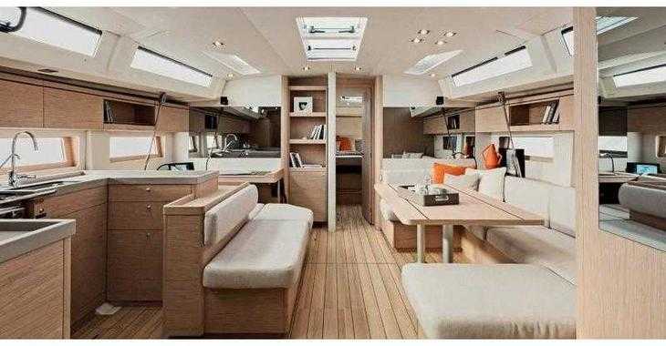 Rent a sailboat in Marina Fort Louis - Moorings 52.4